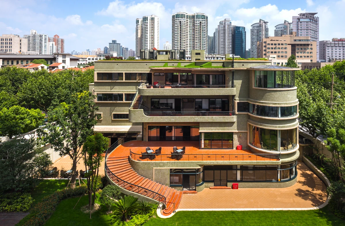 绿房子，《摩登时代》涉及建筑，候车式口述历史项目