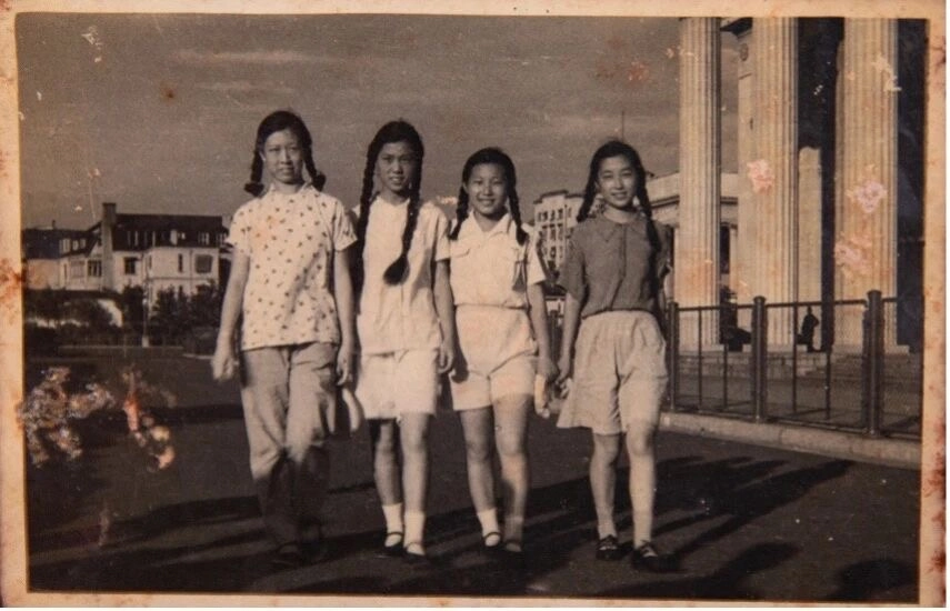 上海市民生活口述史受访者老照片，候车式口述历史项目