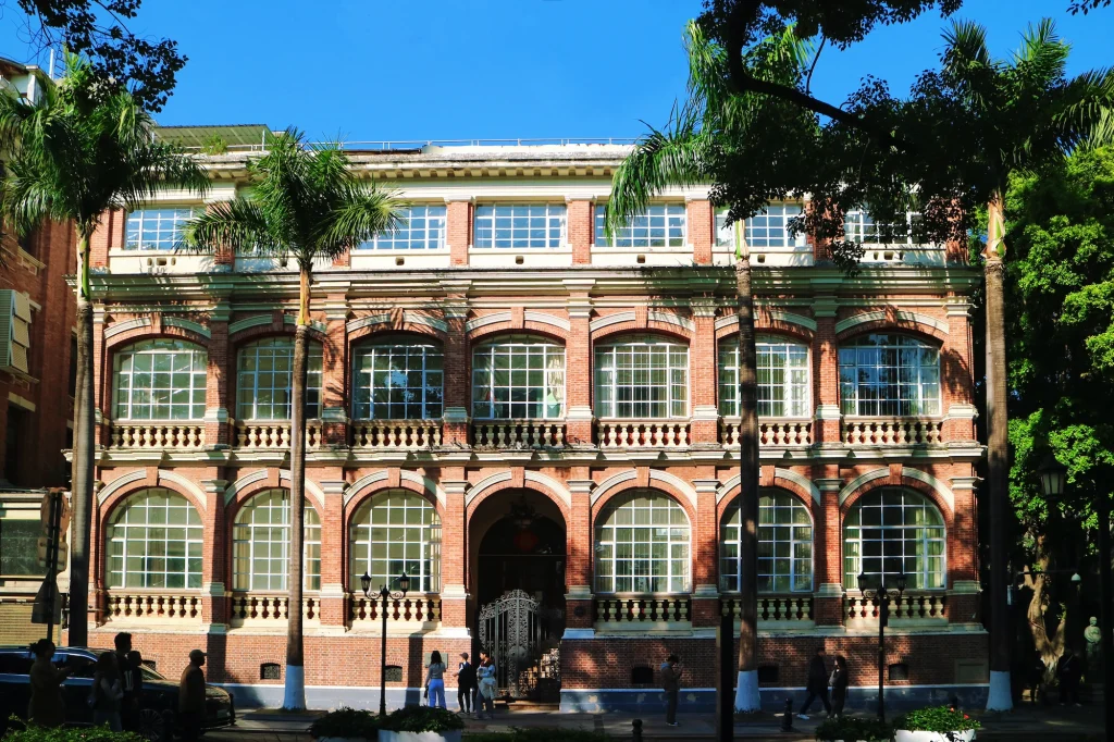 广州沙面太古洋行旧址，候车式文化工作室历史建筑活化文化定位项目